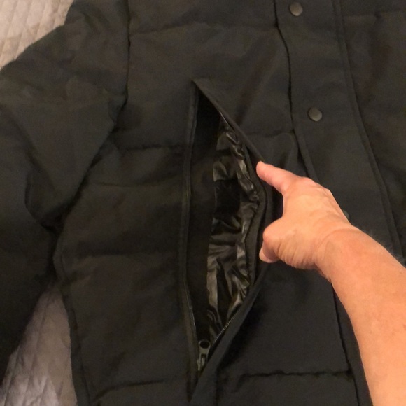 Black puffer long coat with faux fur hood size Large - Picture 5 of 16